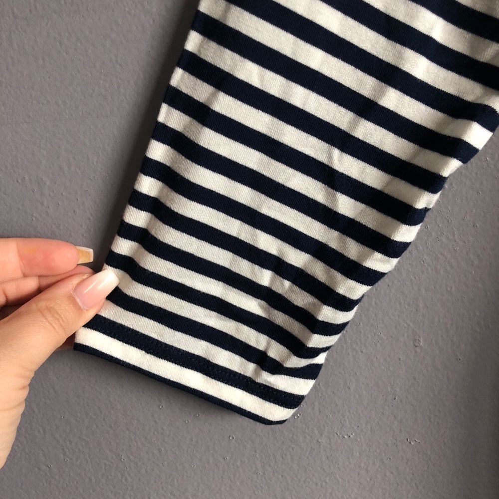 LAST CHANCE š„ Liz Lange Maternity Striped Dress - Picture 3 of 6